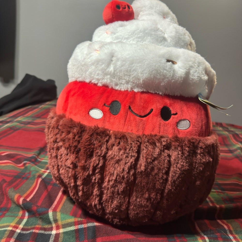 Cute Cupcake Plush Toy